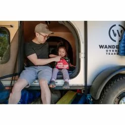 Adventure Medical Kits Adventure Family Kit -Cheap Kitchenware Shop 0120 0230 afa family first aid kit dad kid in camper rsz 34188.1626821836