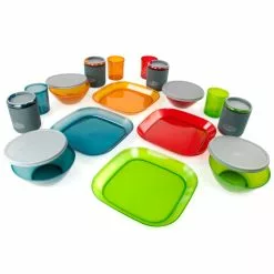 GSI Outdoors Infinity 4 Person Deluxe Tableset - Multi