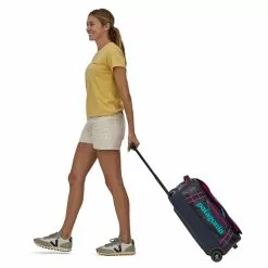 Patagonia Black Hole Wheeled Duffel 40L -Cheap Kitchenware Shop WBF22 49378 PIBL MW1 rsz 49678.1676337769
