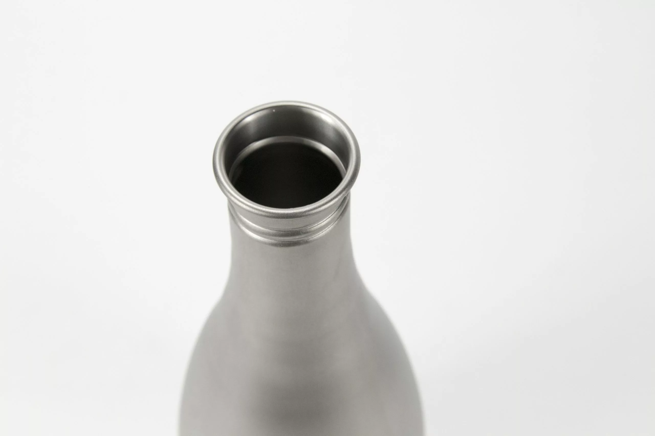 Titanium Sake Bottle Snow Peak Titanium Sake Bottle -Cheap Kitchenware Shop tw 540 detail2 54317.1626822017 scaled